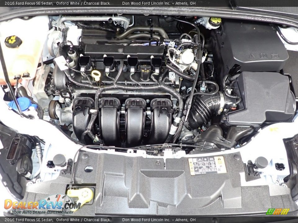 2016 Ford Focus SE Sedan Oxford White / Charcoal Black Photo #6