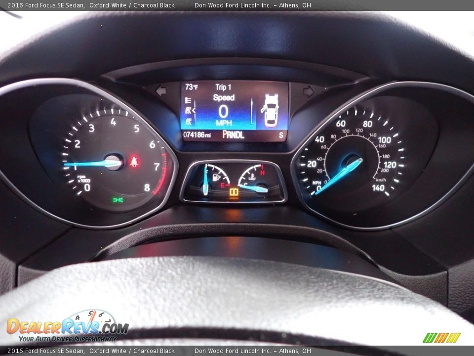 2016 Ford Focus SE Sedan Oxford White / Charcoal Black Photo #26