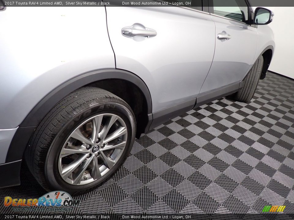 2017 Toyota RAV4 Limited AWD Silver Sky Metallic / Black Photo #20