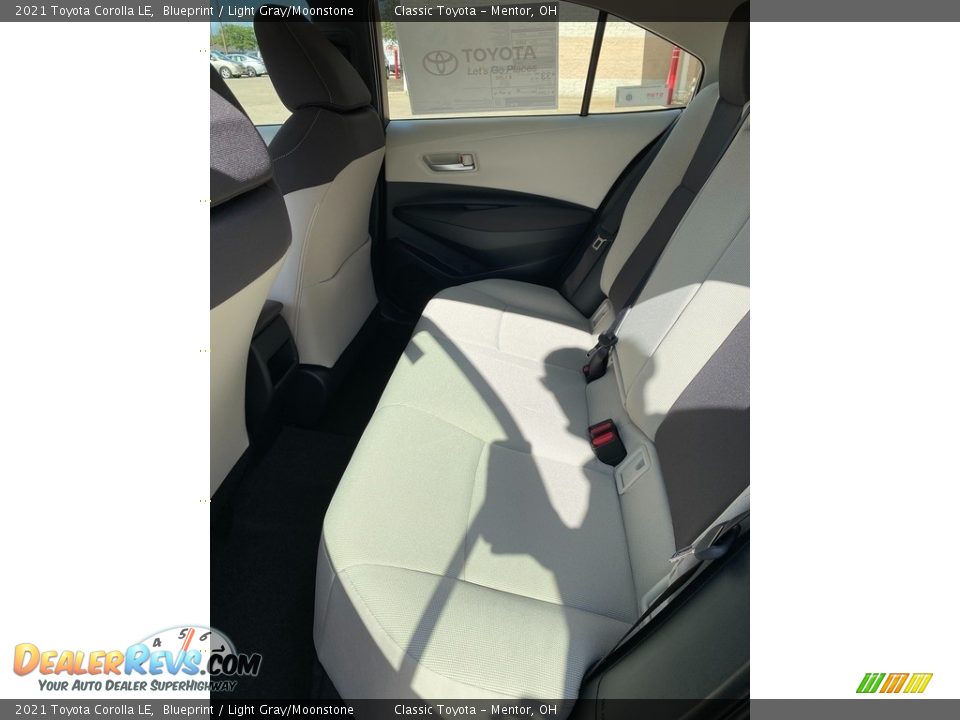 2021 Toyota Corolla LE Blueprint / Light Gray/Moonstone Photo #3
