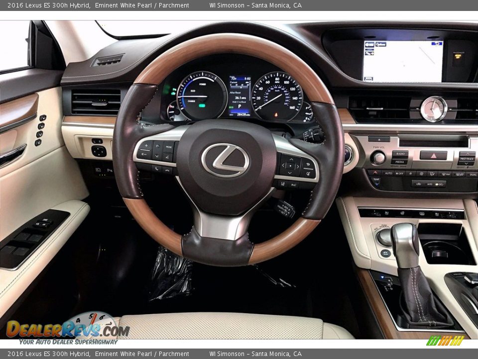 2016 Lexus ES 300h Hybrid Steering Wheel Photo #4