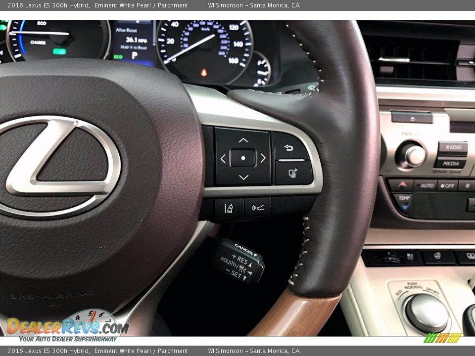 2016 Lexus ES 300h Hybrid Steering Wheel Photo #19