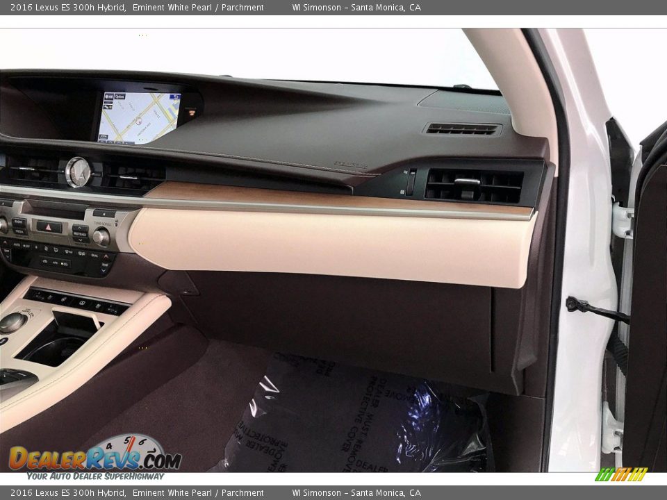 2016 Lexus ES 300h Hybrid Eminent White Pearl / Parchment Photo #28