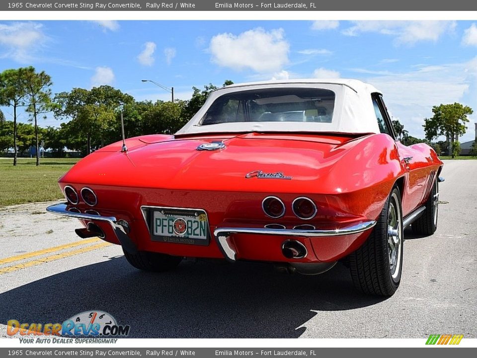 1965 Chevrolet Corvette Sting Ray Convertible Rally Red / White Photo #4