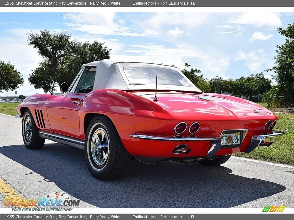 1965 Chevrolet Corvette Sting Ray Convertible Rally Red / White Photo #5