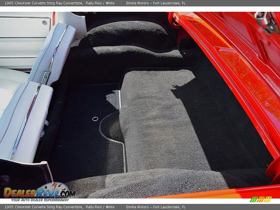 1965 Chevrolet Corvette Sting Ray Convertible Rally Red / White Photo #12