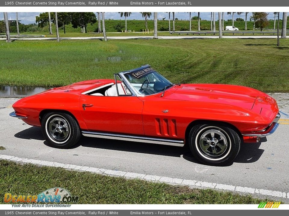 Rally Red 1965 Chevrolet Corvette Sting Ray Convertible Photo #14