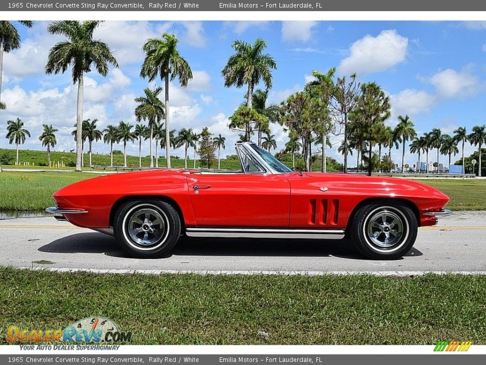 Rally Red 1965 Chevrolet Corvette Sting Ray Convertible Photo #15