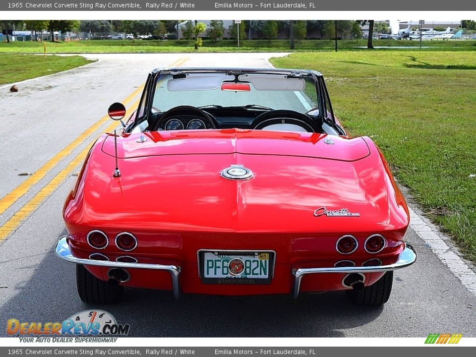 1965 Chevrolet Corvette Sting Ray Convertible Rally Red / White Photo #17
