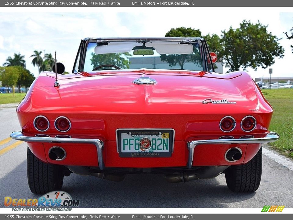 1965 Chevrolet Corvette Sting Ray Convertible Rally Red / White Photo #18