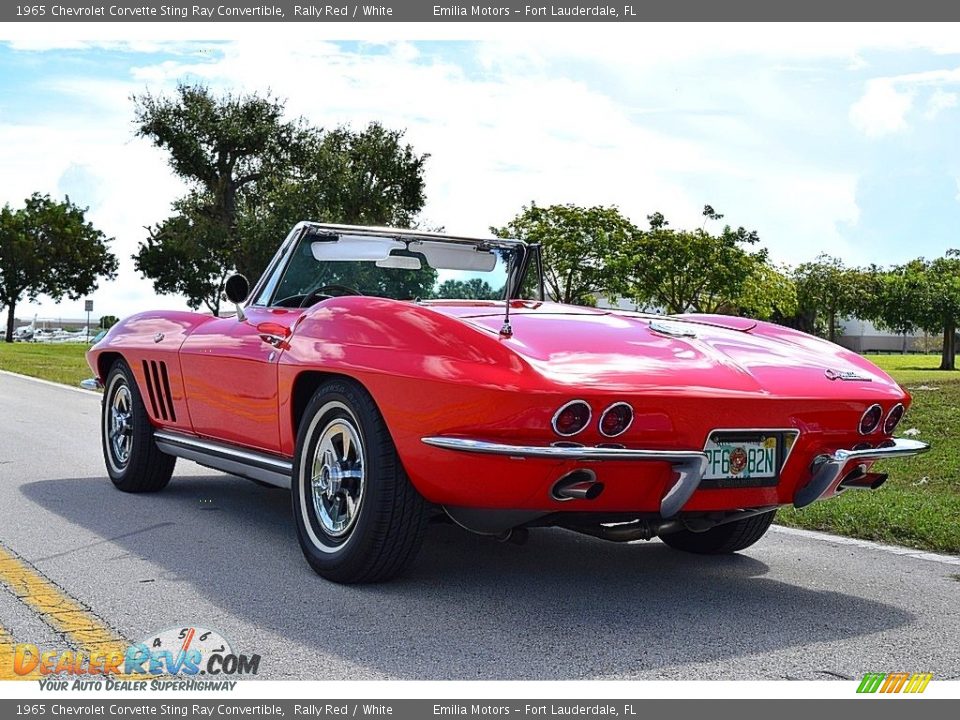 1965 Chevrolet Corvette Sting Ray Convertible Rally Red / White Photo #19