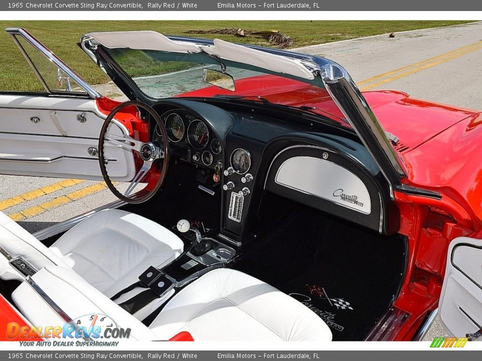 White Interior - 1965 Chevrolet Corvette Sting Ray Convertible Photo #33