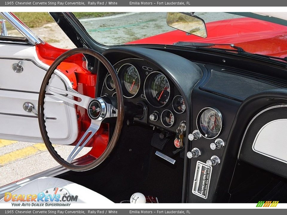 1965 Chevrolet Corvette Sting Ray Convertible Rally Red / White Photo #34