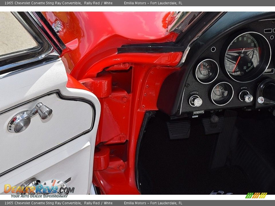 1965 Chevrolet Corvette Sting Ray Convertible Rally Red / White Photo #51