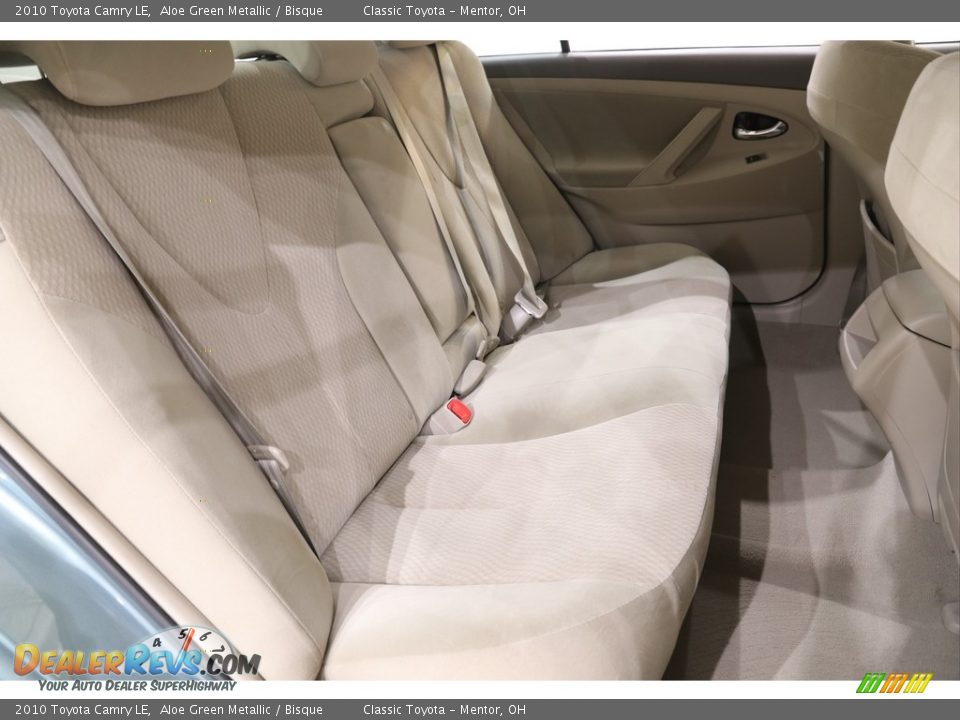 2010 Toyota Camry LE Aloe Green Metallic / Bisque Photo #15