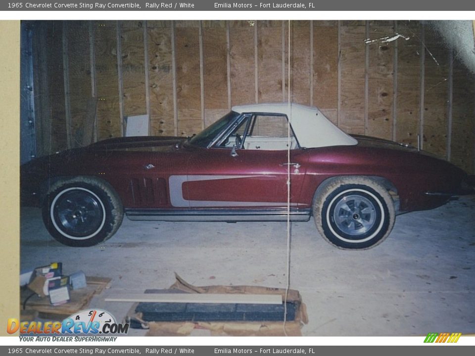 1965 Chevrolet Corvette Sting Ray Convertible Rally Red / White Photo #95