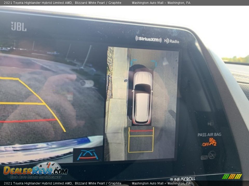 2021 Toyota Highlander Hybrid Limited AWD Blizzard White Pearl / Graphite Photo #13