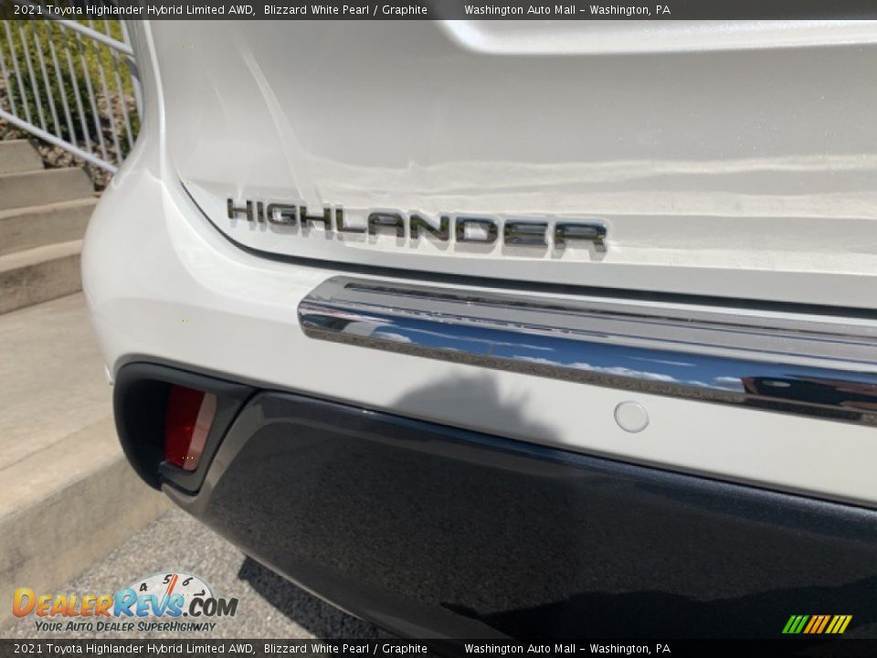 2021 Toyota Highlander Hybrid Limited AWD Logo Photo #30