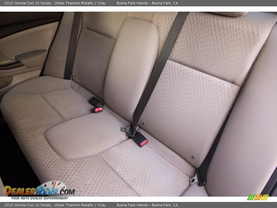 2015 Honda Civic LX Sedan Urban Titanium Metallic / Gray Photo #18