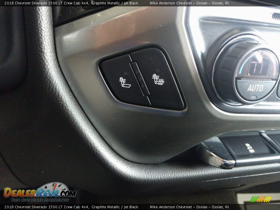 Controls of 2018 Chevrolet Silverado 1500 LT Crew Cab 4x4 Photo #31