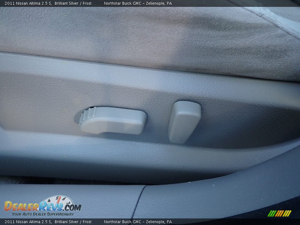 2011 Nissan Altima 2.5 S Brilliant Silver / Frost Photo #16