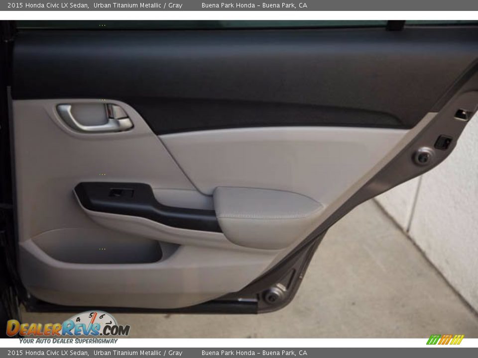 2015 Honda Civic LX Sedan Urban Titanium Metallic / Gray Photo #29