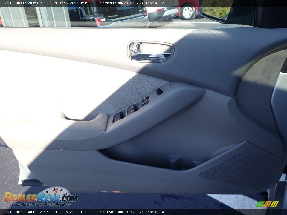 2011 Nissan Altima 2.5 S Brilliant Silver / Frost Photo #24