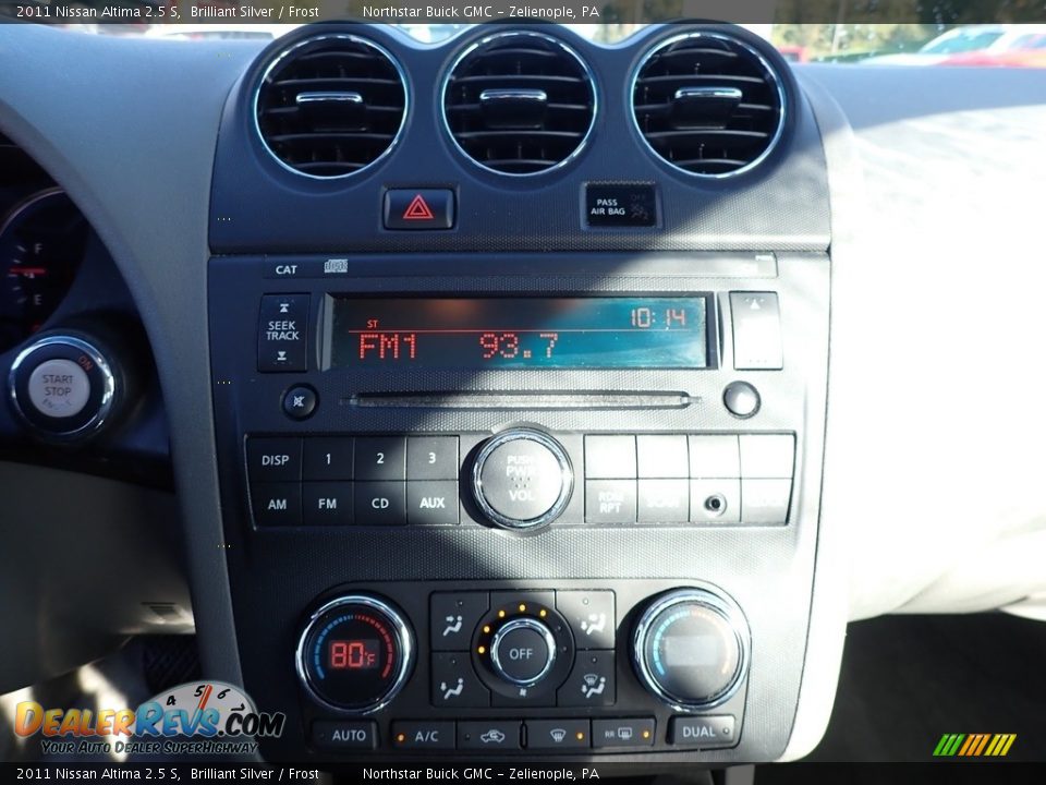 2011 Nissan Altima 2.5 S Brilliant Silver / Frost Photo #28