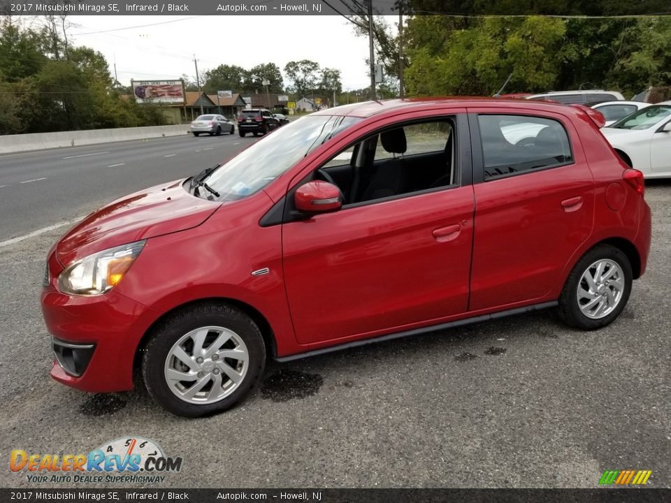 Front 3/4 View of 2017 Mitsubishi Mirage SE Photo #6