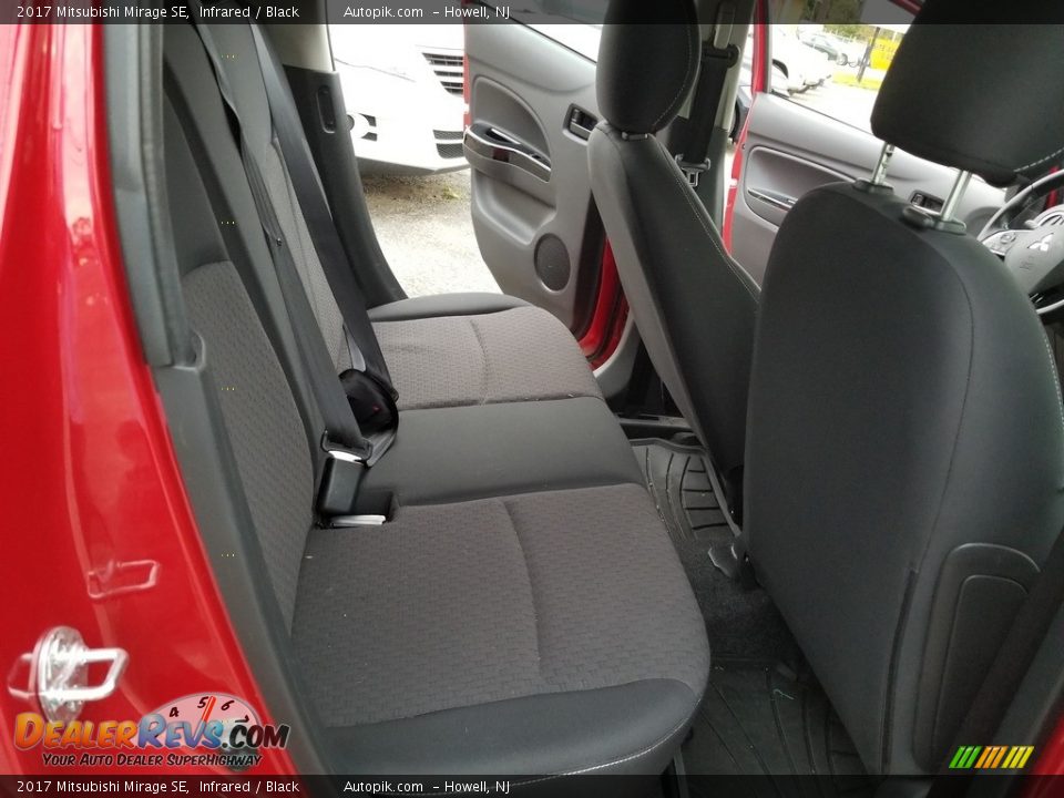 Rear Seat of 2017 Mitsubishi Mirage SE Photo #15