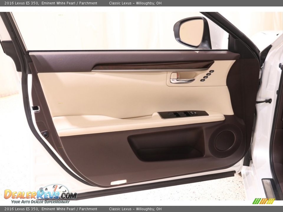 Door Panel of 2016 Lexus ES 350 Photo #4