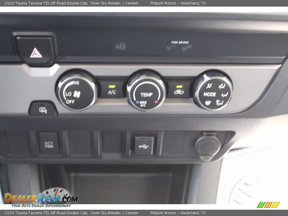 2020 Toyota Tacoma TSS Off Road Double Cab Silver Sky Metallic / Cement Photo #16