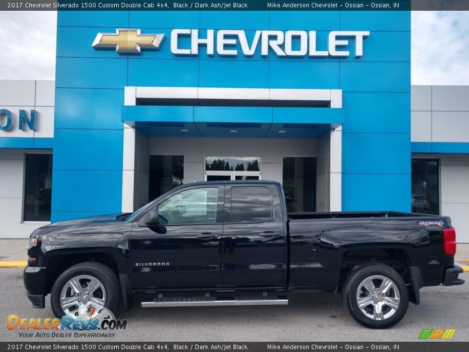 2017 Chevrolet Silverado 1500 Custom Double Cab 4x4 Black / Dark Ash/Jet Black Photo #1