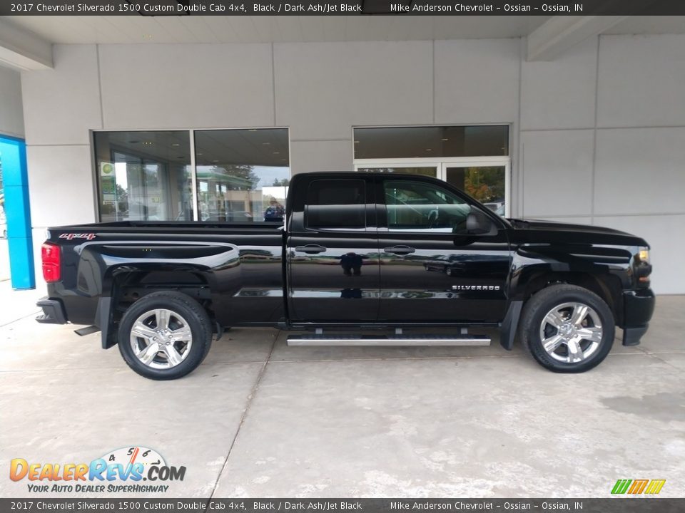 2017 Chevrolet Silverado 1500 Custom Double Cab 4x4 Black / Dark Ash/Jet Black Photo #3