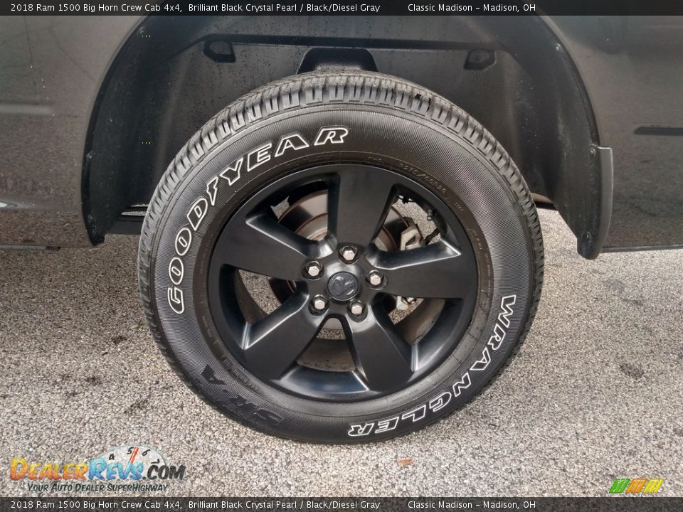 2018 Ram 1500 Big Horn Crew Cab 4x4 Brilliant Black Crystal Pearl / Black/Diesel Gray Photo #9