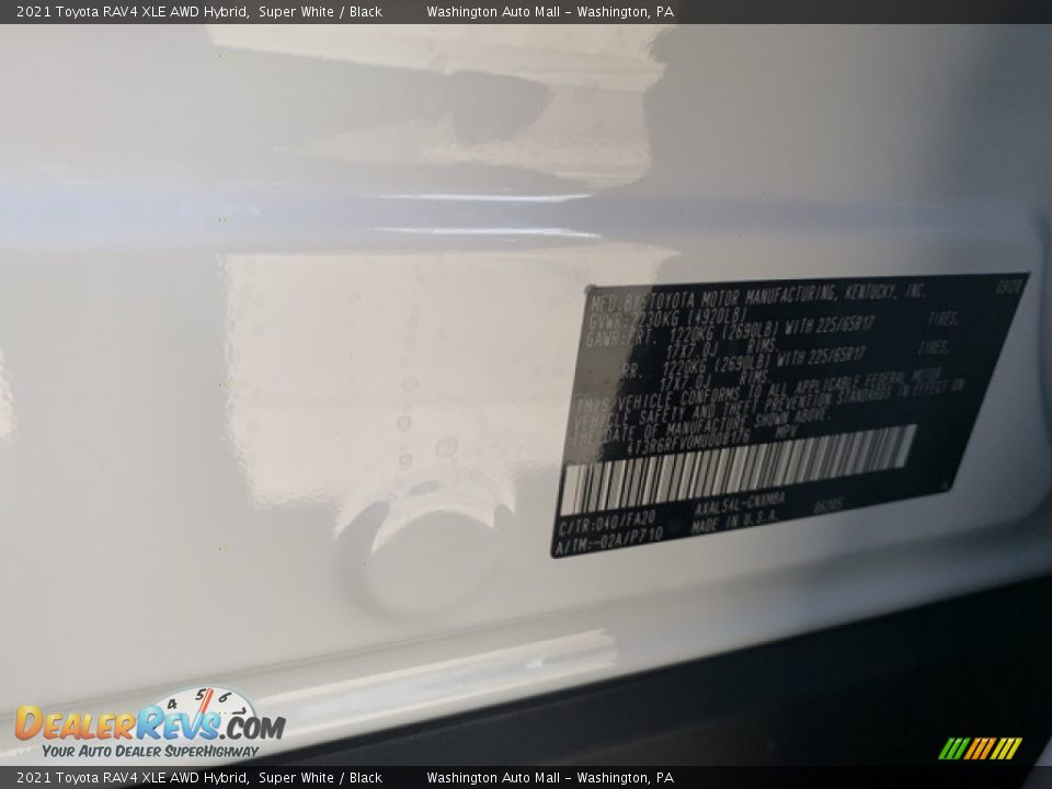2021 Toyota RAV4 XLE AWD Hybrid Super White / Black Photo #34