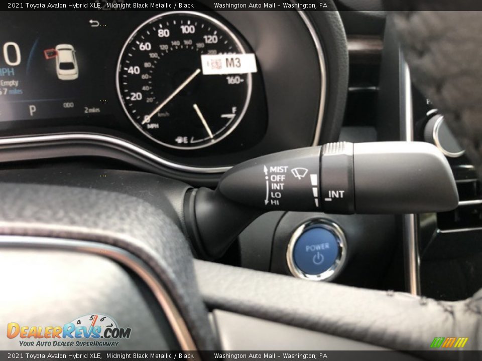 Controls of 2021 Toyota Avalon Hybrid XLE Photo #12