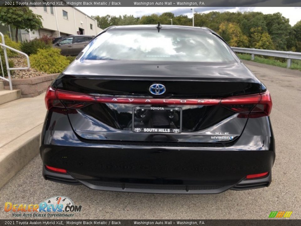 2021 Toyota Avalon Hybrid XLE Midnight Black Metallic / Black Photo #28