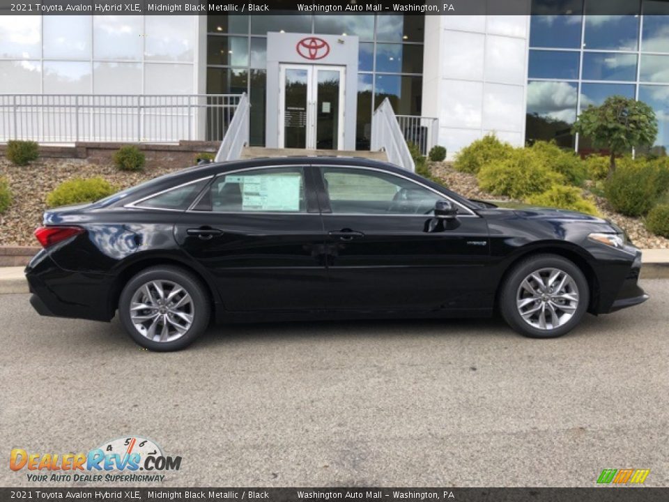 Midnight Black Metallic 2021 Toyota Avalon Hybrid XLE Photo #32