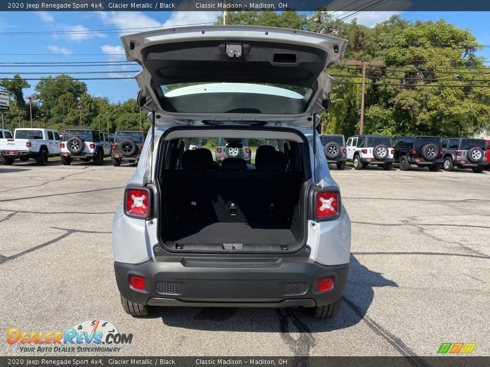 2020 Jeep Renegade Sport 4x4 Glacier Metallic / Black Photo #11