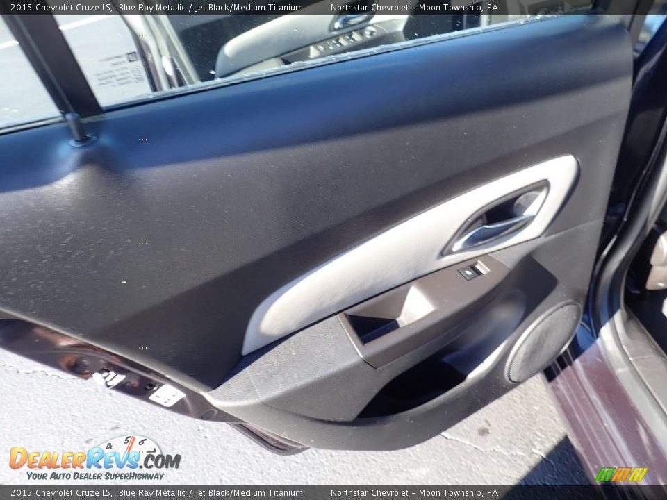 2015 Chevrolet Cruze LS Blue Ray Metallic / Jet Black/Medium Titanium Photo #23