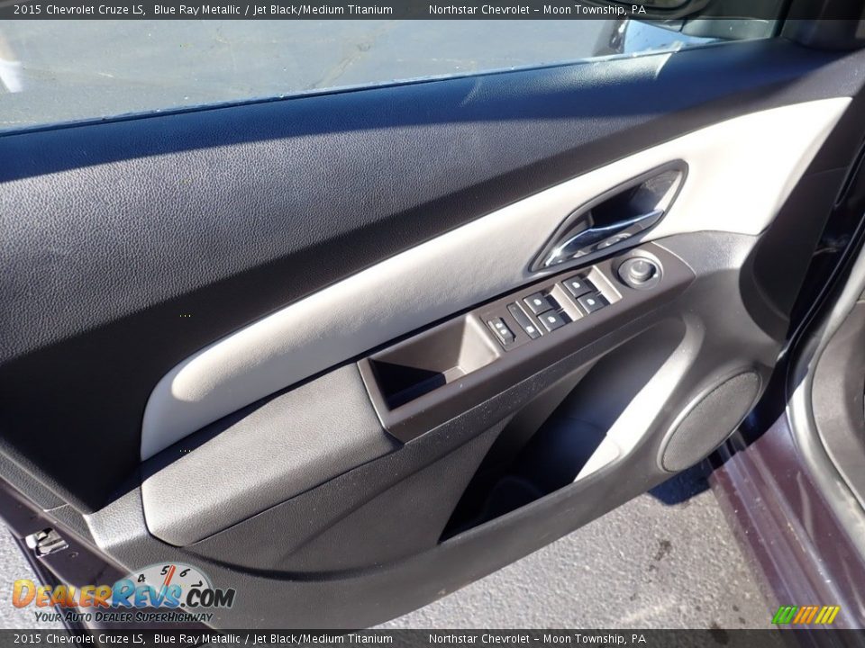 2015 Chevrolet Cruze LS Blue Ray Metallic / Jet Black/Medium Titanium Photo #24