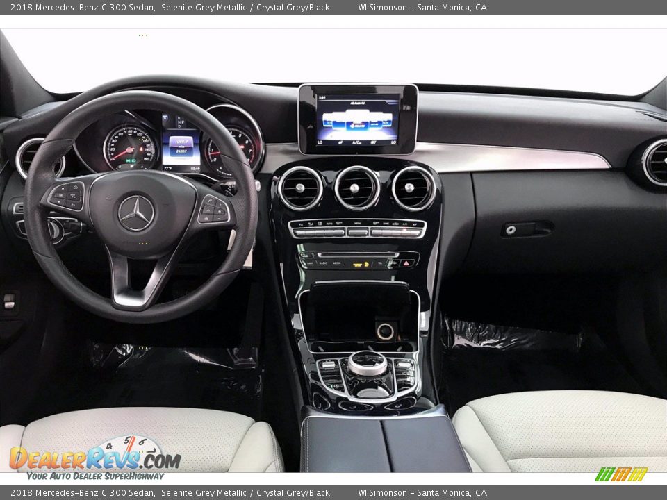 2018 Mercedes-Benz C 300 Sedan Selenite Grey Metallic / Crystal Grey/Black Photo #17