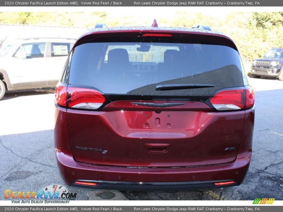 2020 Chrysler Pacifica Launch Edition AWD Velvet Red Pearl / Black Photo #6
