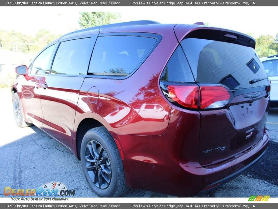 2020 Chrysler Pacifica Launch Edition AWD Velvet Red Pearl / Black Photo #8