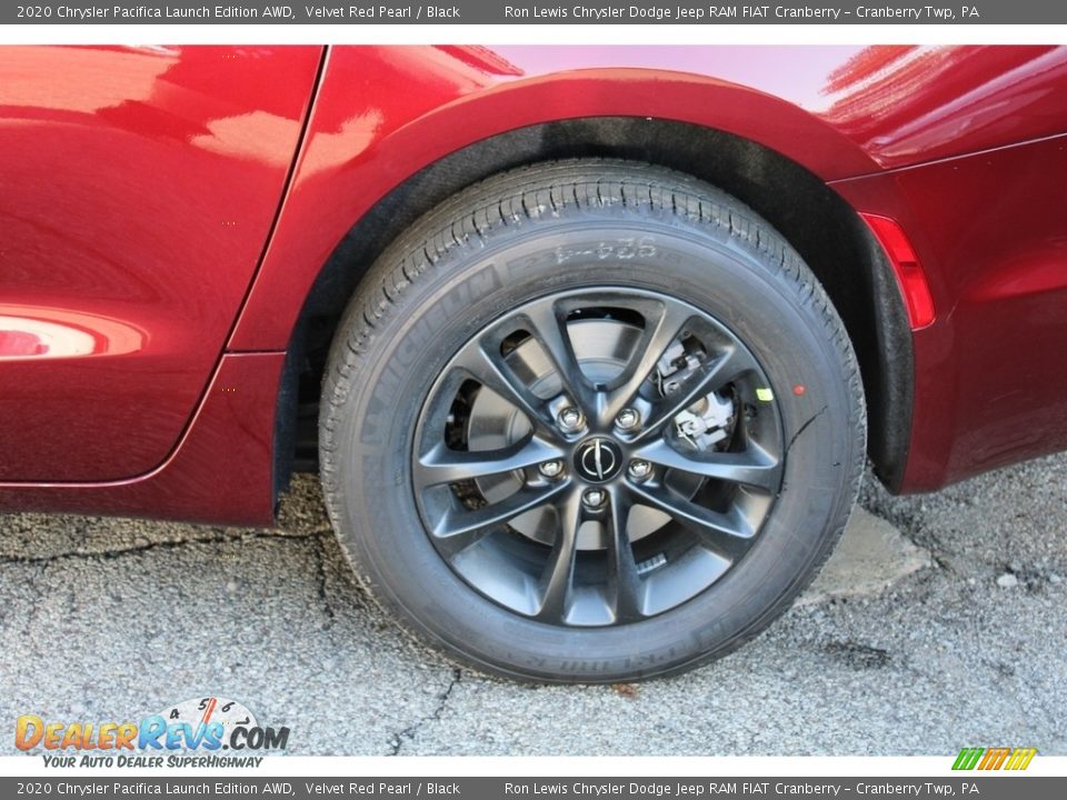 2020 Chrysler Pacifica Launch Edition AWD Velvet Red Pearl / Black Photo #10