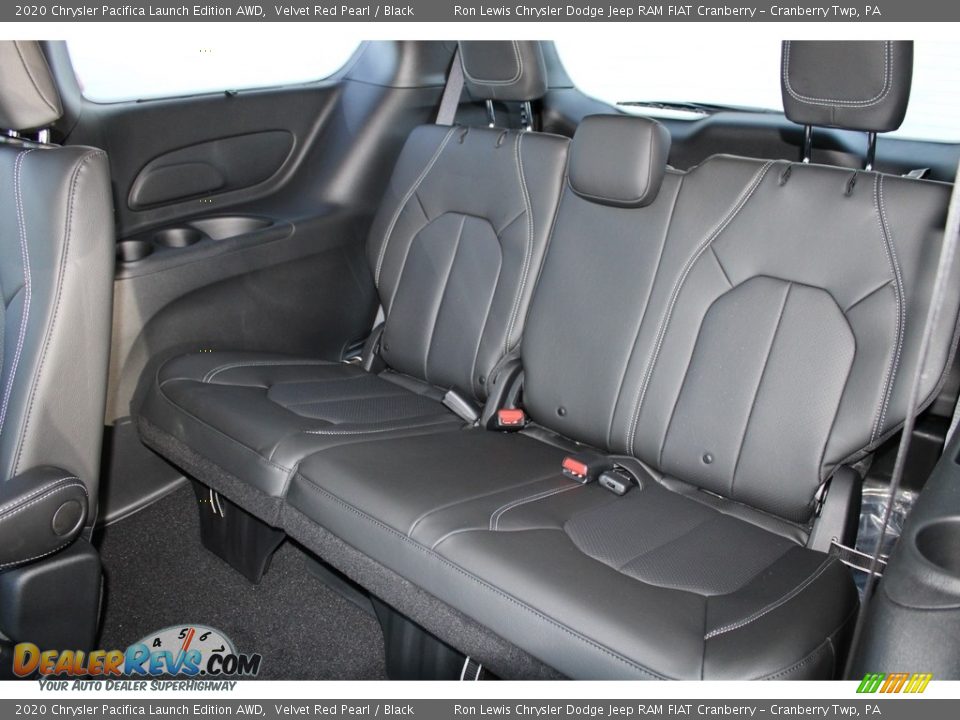 2020 Chrysler Pacifica Launch Edition AWD Velvet Red Pearl / Black Photo #14