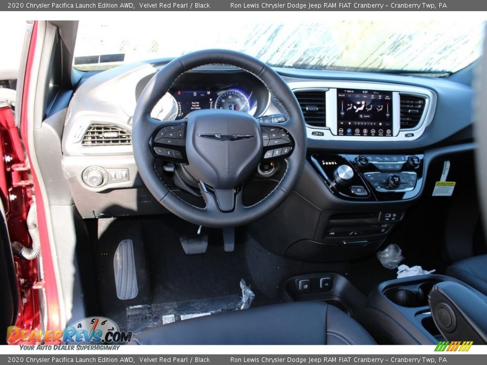 2020 Chrysler Pacifica Launch Edition AWD Velvet Red Pearl / Black Photo #16