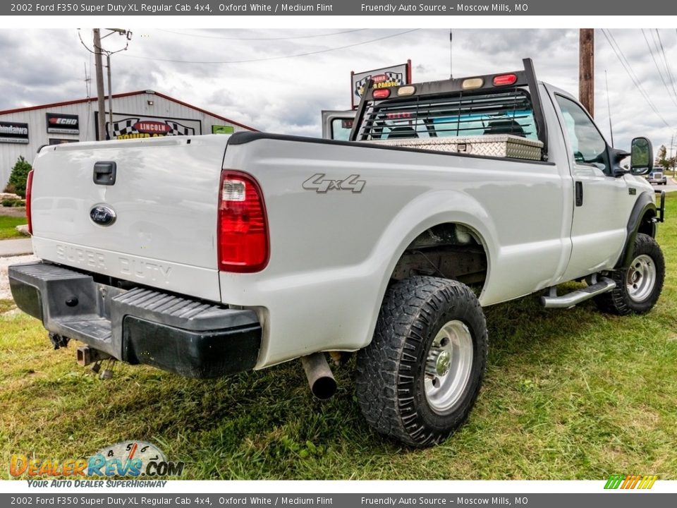 2002 Ford F350 Super Duty XL Regular Cab 4x4 Oxford White / Medium Flint Photo #4