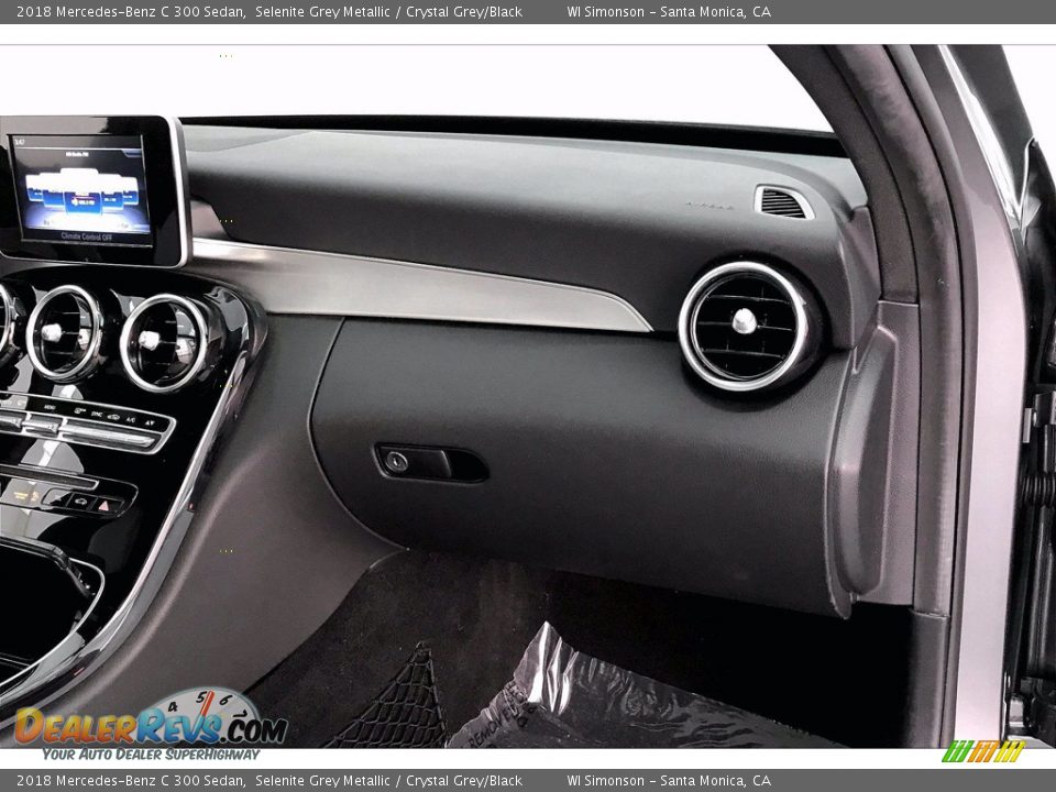 2018 Mercedes-Benz C 300 Sedan Selenite Grey Metallic / Crystal Grey/Black Photo #28